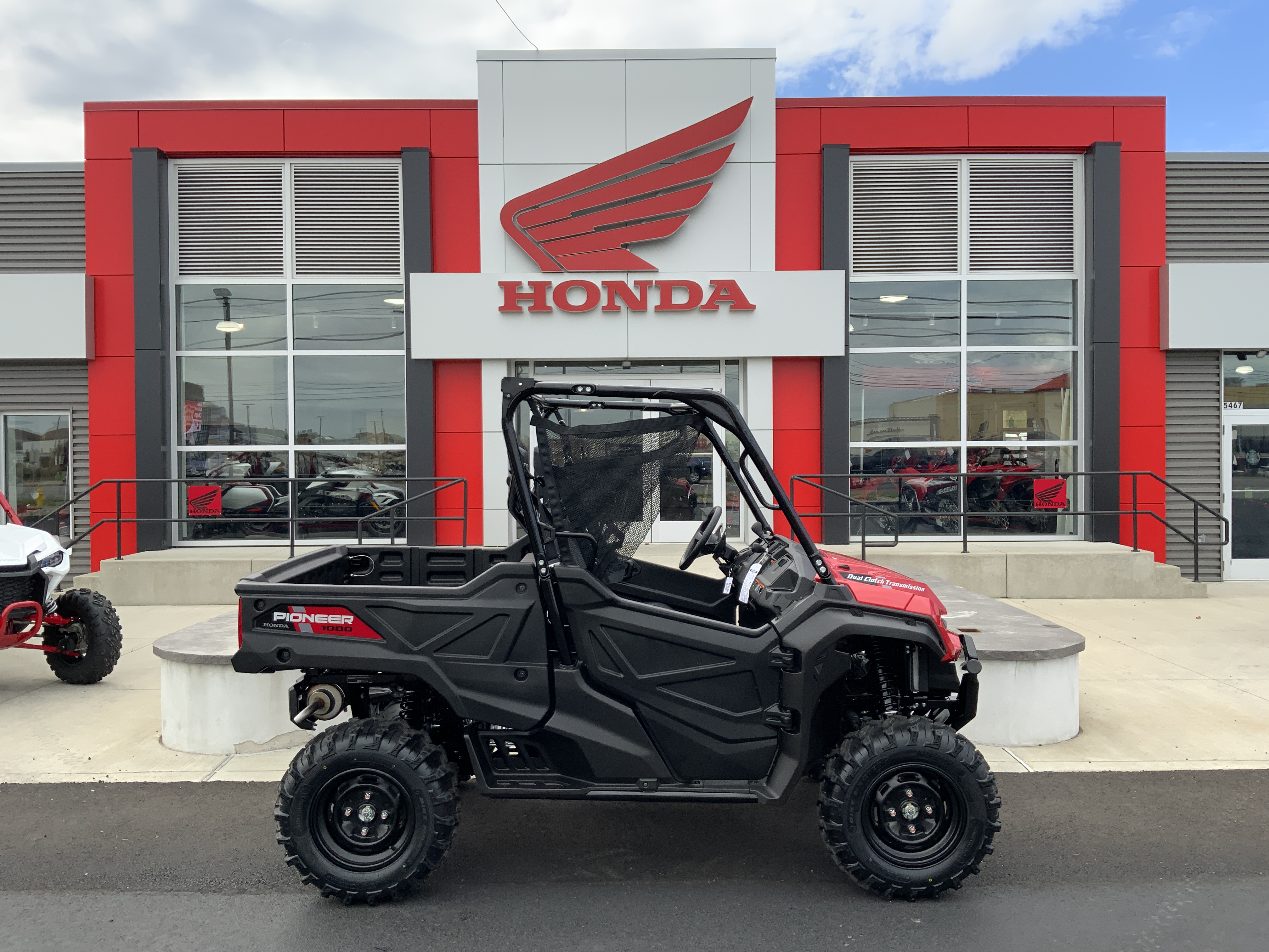 2025 Honda PIONEER 1000 BASE